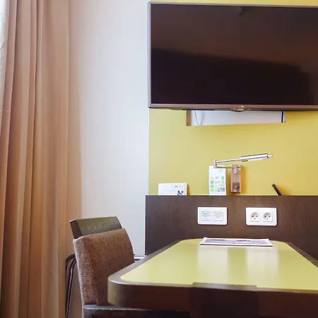 Aiden By Western Paris Cdg Hotel 4*