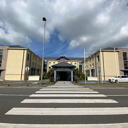 Aiden By Western Paris Cdg